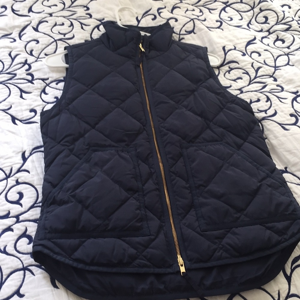 Never worn, tag still on, J. Crew Vest XS